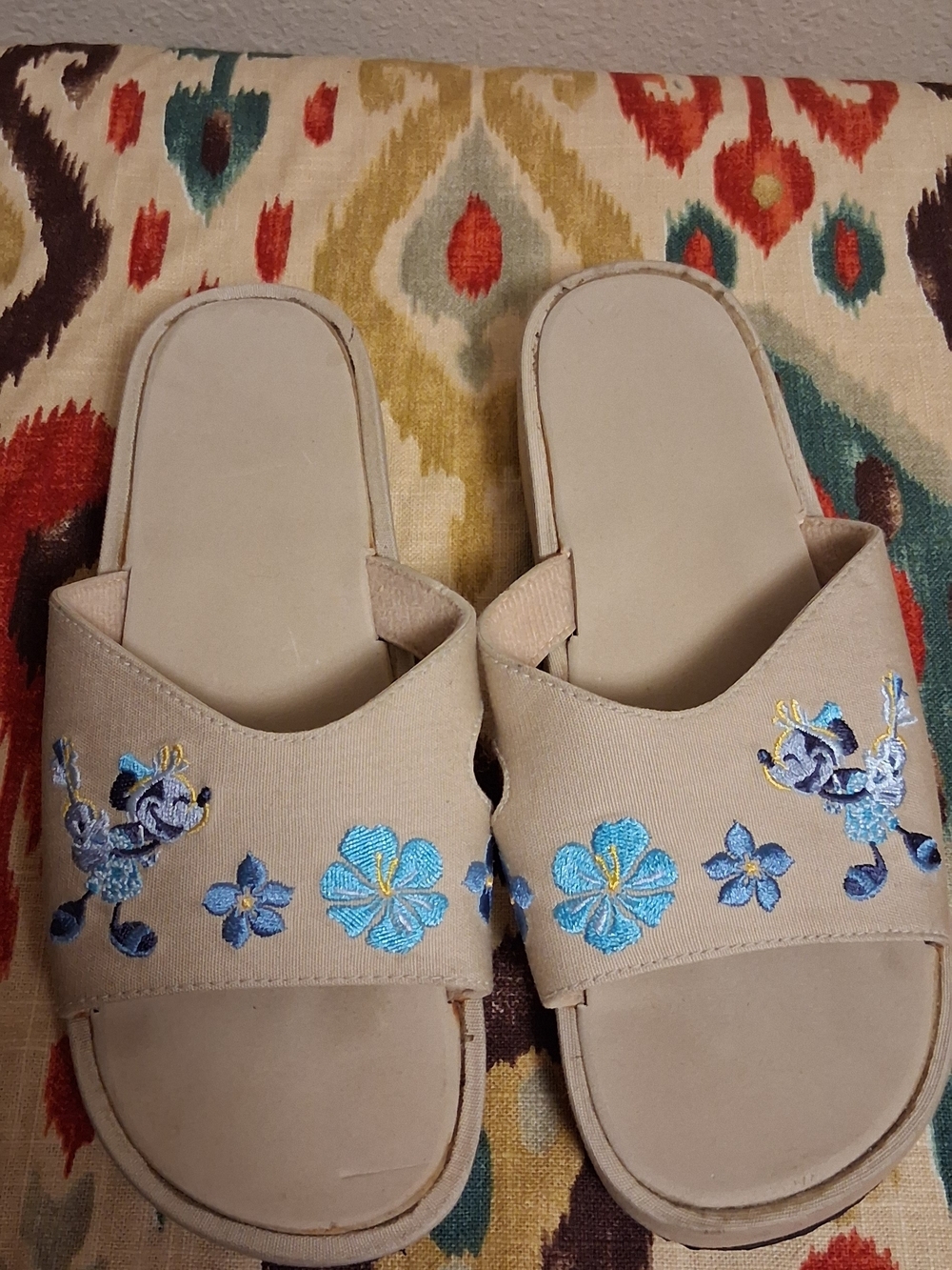 Disney Beige Slide Sandals with Blue Floral Embroidery 6 260810